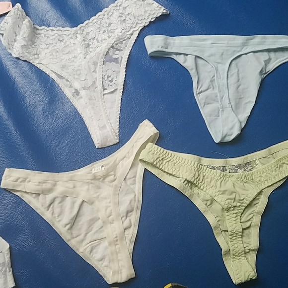 Intimate - Picture 2 of 2